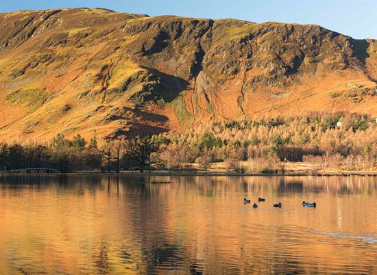 Autumn colours at Derwentwater 